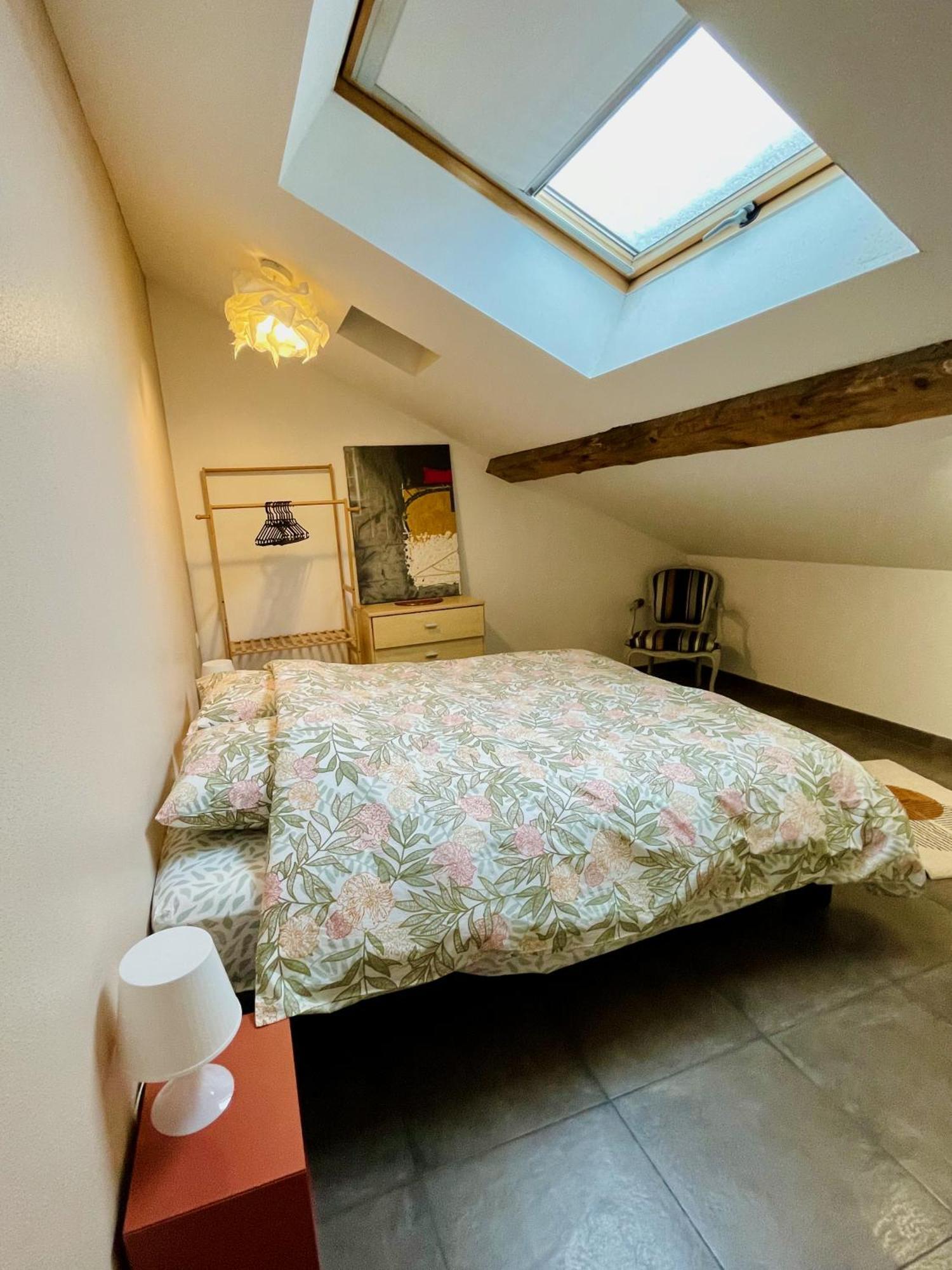 Duplex + Parking Gratuit Facile Leilighet Sainte-Suzanne  Eksteriør bilde